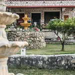 Nina's Olive House Nyaraló