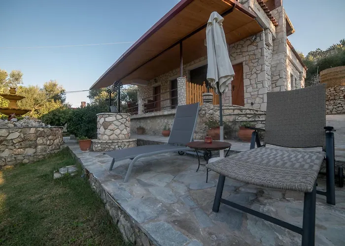 Nina's Olive House Hébergement de vacances *